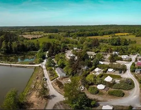 Naturia Campsite